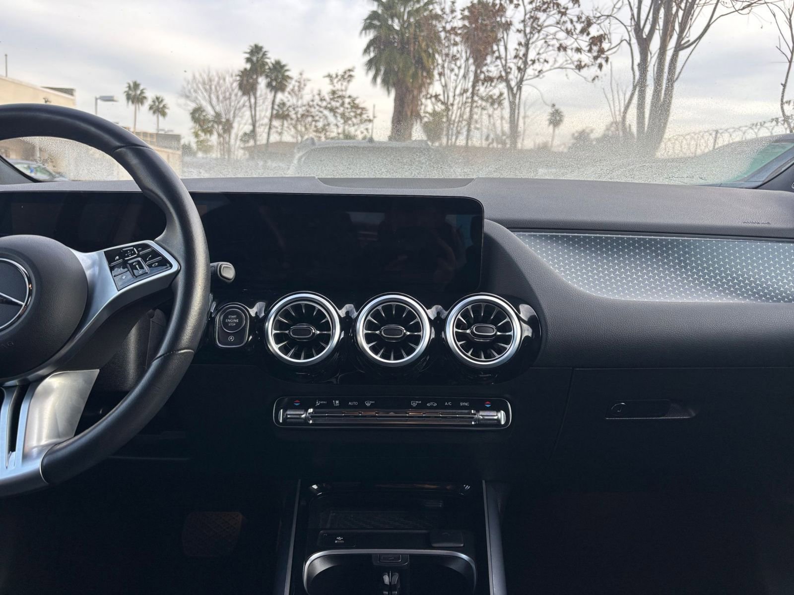 Used 2025 Mercedes-Benz GLA 250 4MATIC image 18