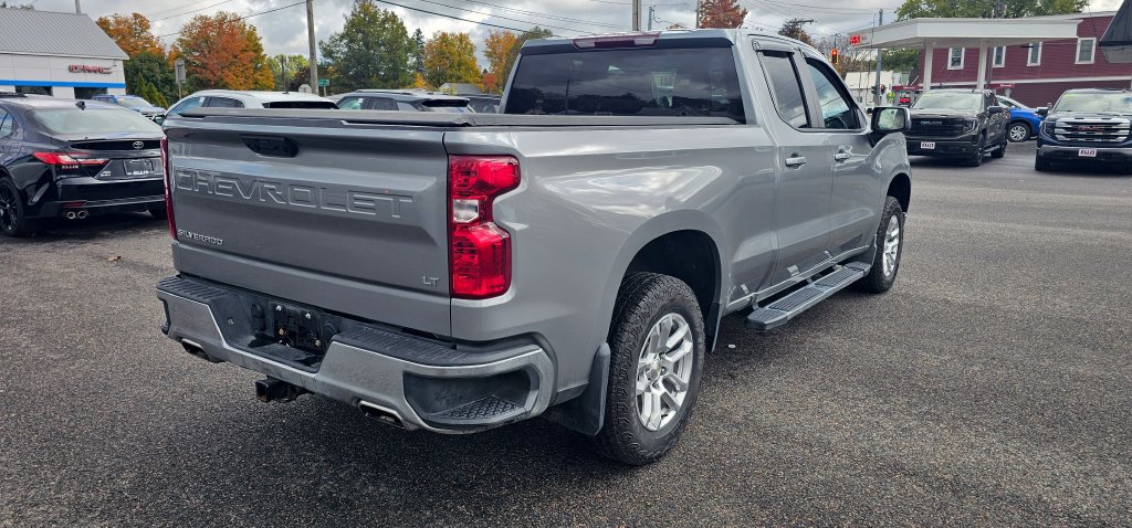 Used 2023 Chevrolet Silverado 1500 LT AWD/4WD image 8