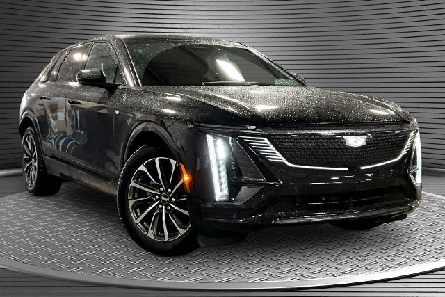 New 2027 Cadillac Lyriq Sport w/ LPO, Floor Liner Package AWD/4WD image 2