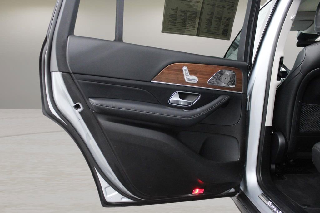 Used 2023 Mercedes-Benz GLS 450 4MATIC image 56