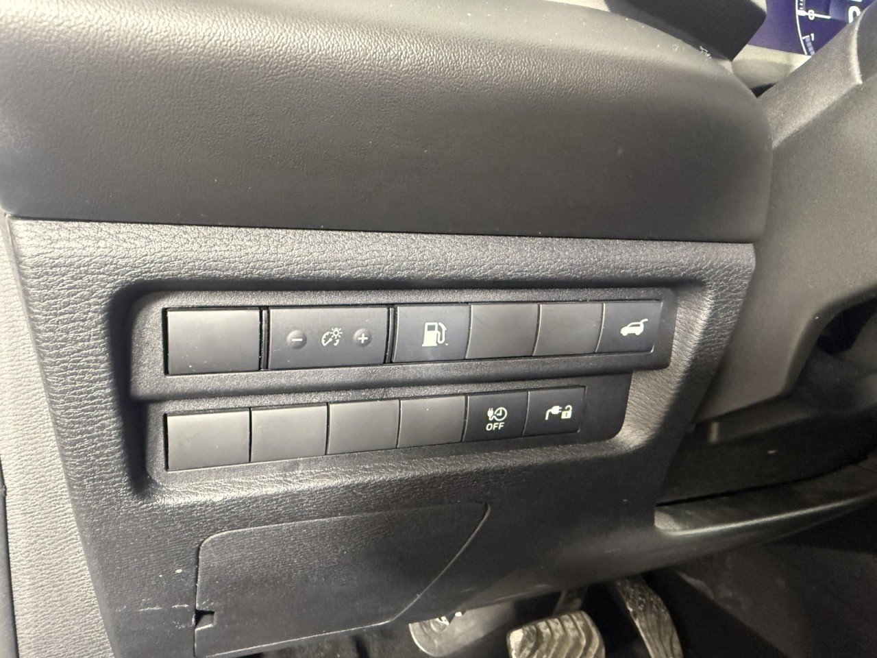 Used 2024 Mitsubishi Outlander SEL AWD/4WD image 23