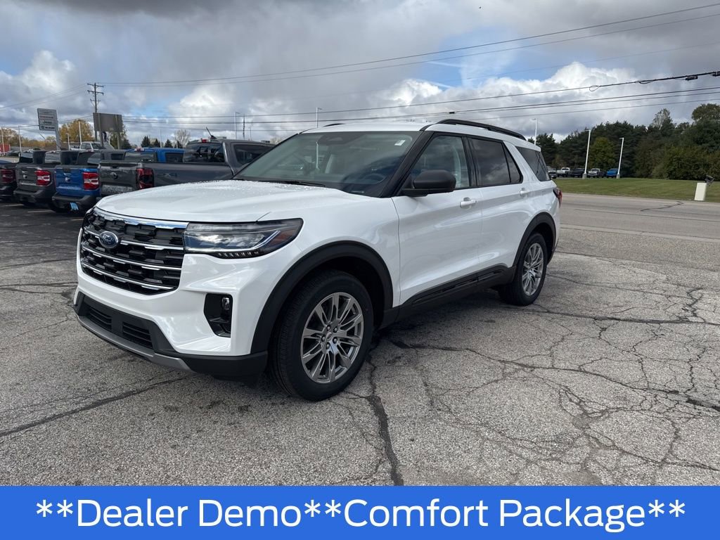 New 2026 Ford Explorer Active w/ Active Comfort Package image 4