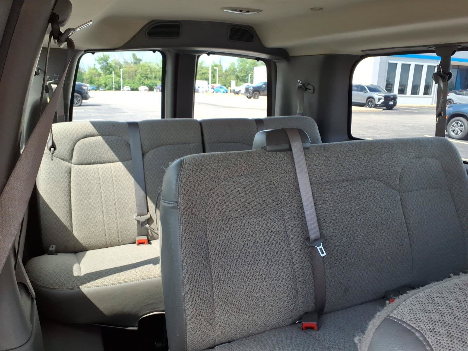 Used 2021 GMC Savana 3500 LS w/ Chrome Appearance Package RWD image 25