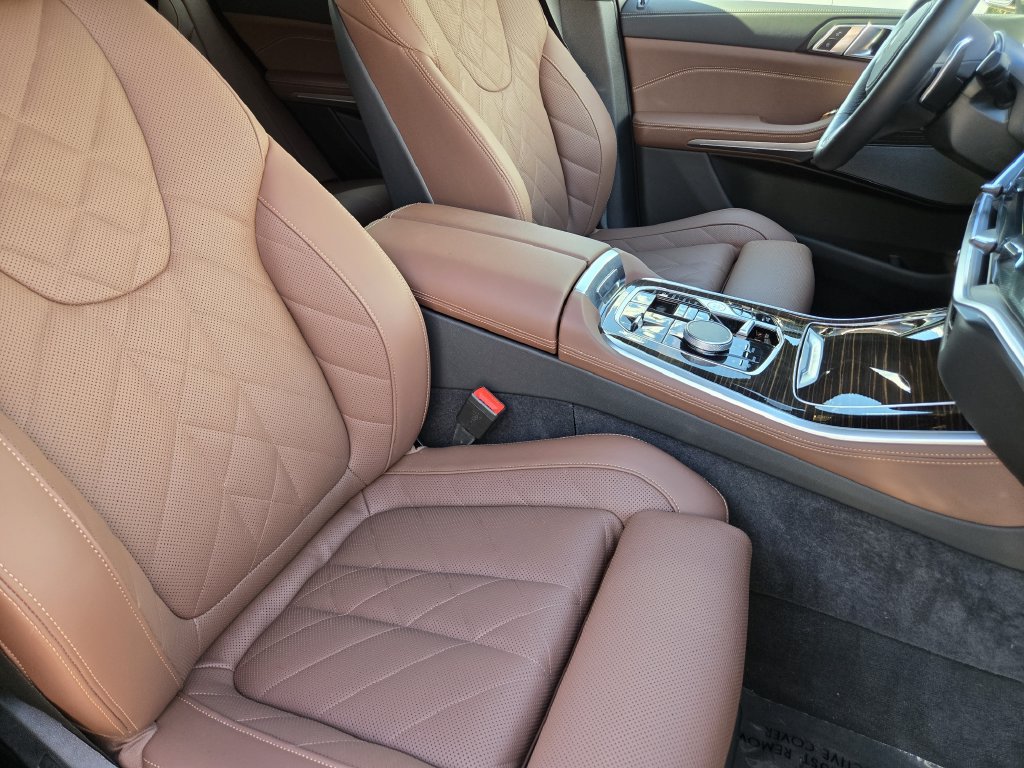 Certified 2026 BMW X5 xDrive50e w/ M Sport Package AWD/4WD image 17