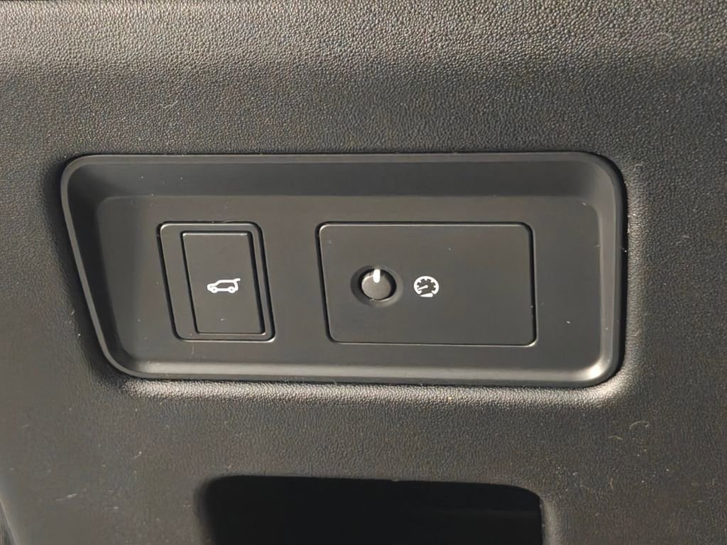 Used 2020 Land Rover Discovery HSE Luxury image 16