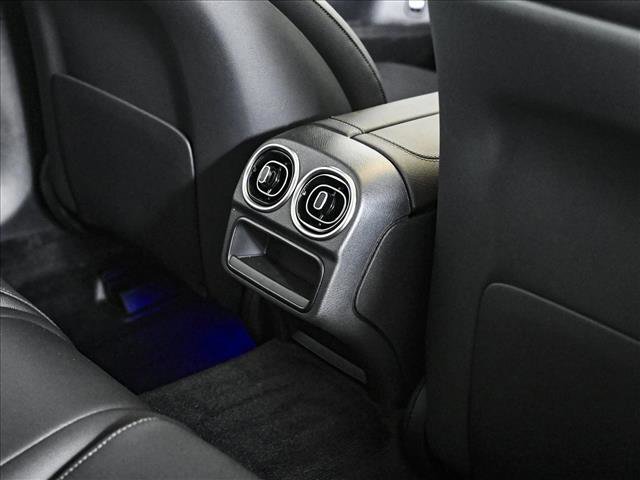 New 2026 Mercedes-Benz C 300 4MATIC Sedan image 19