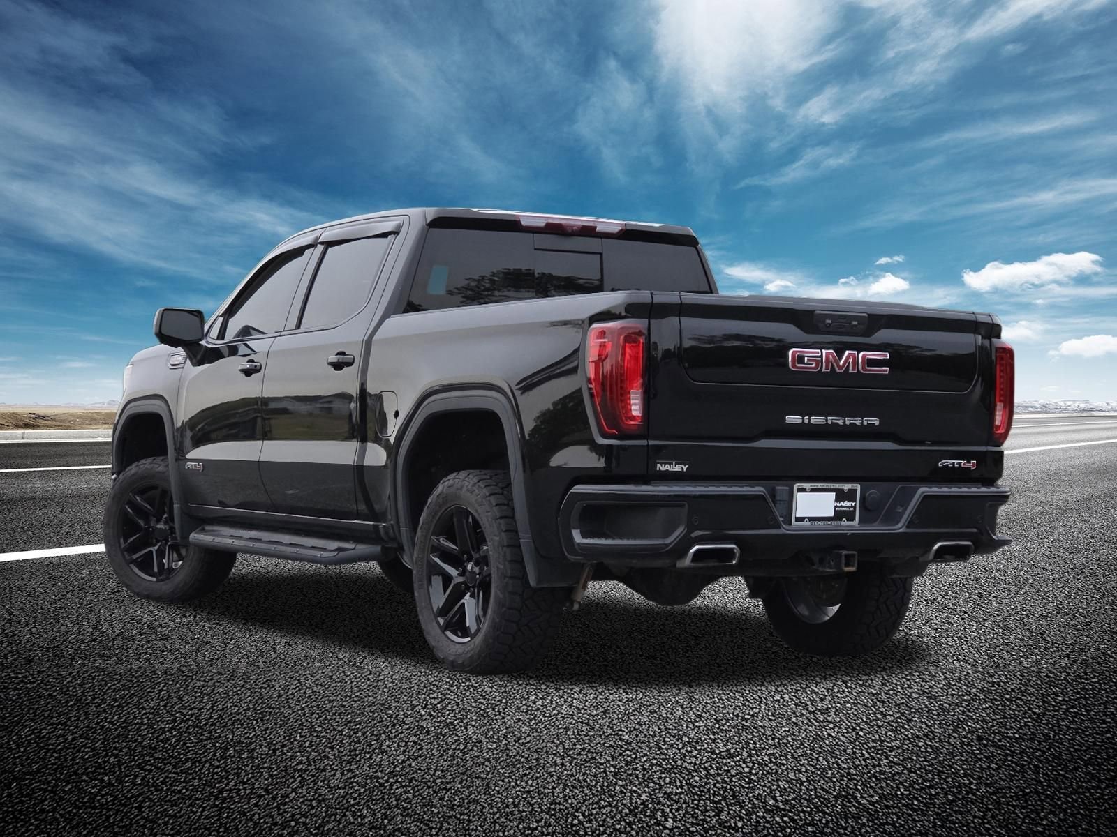 Used 2024 GMC Sierra 1500 AT4 w/ Technology Package image 20