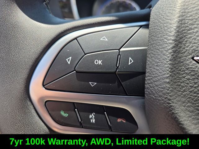 Used 2022 Chrysler Pacifica Limited w/ Uconnect Theater Family Group AWD/4WD image 30