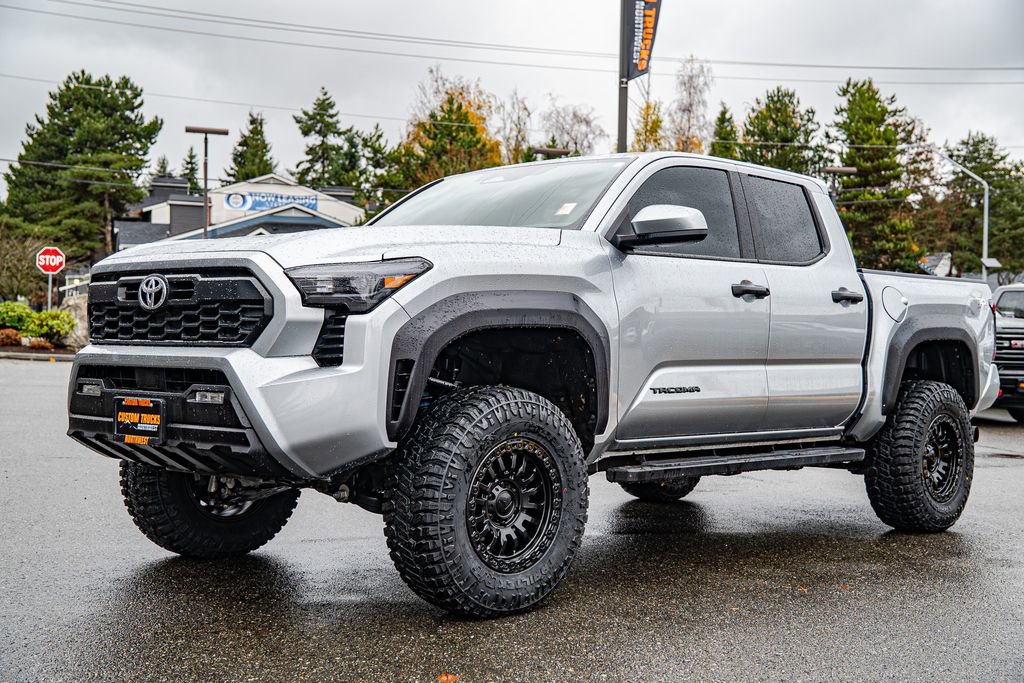 Used 2025 Toyota Tacoma TRD Off-Road image 9