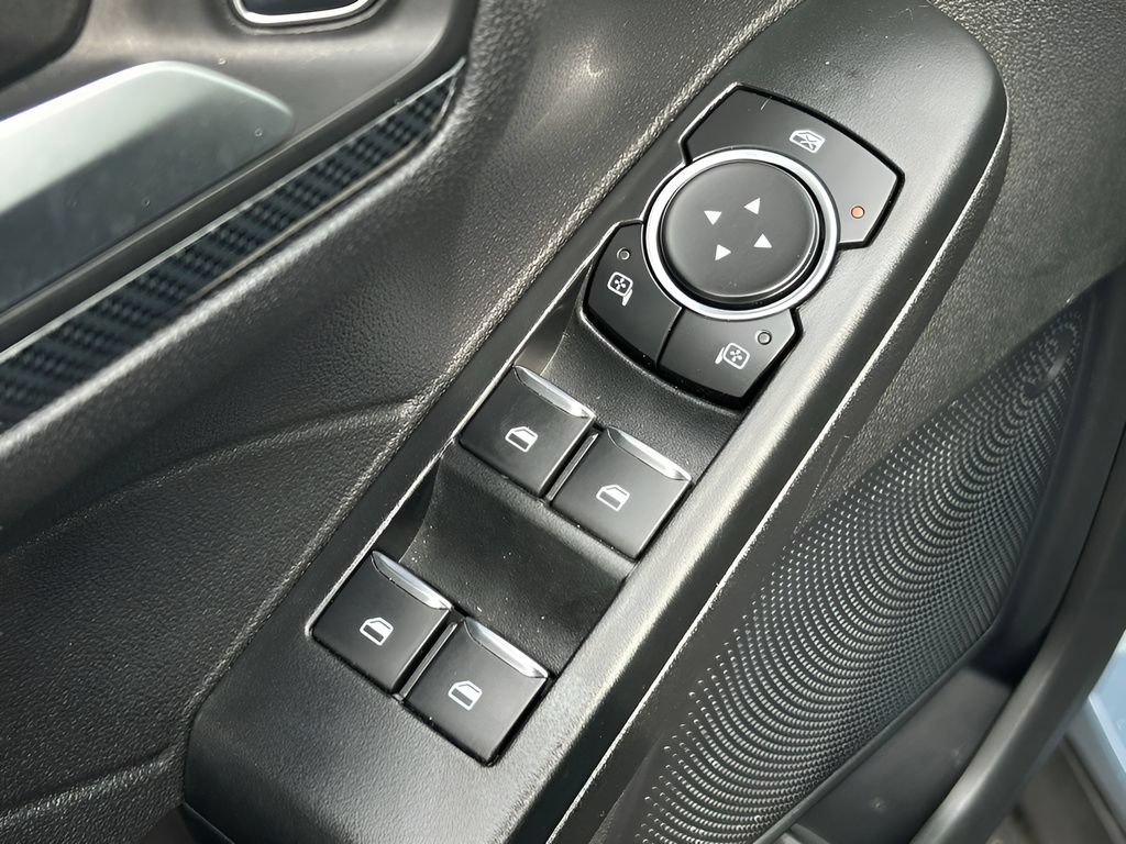 Certified 2025 Ford Escape ST-Line FWD image 13