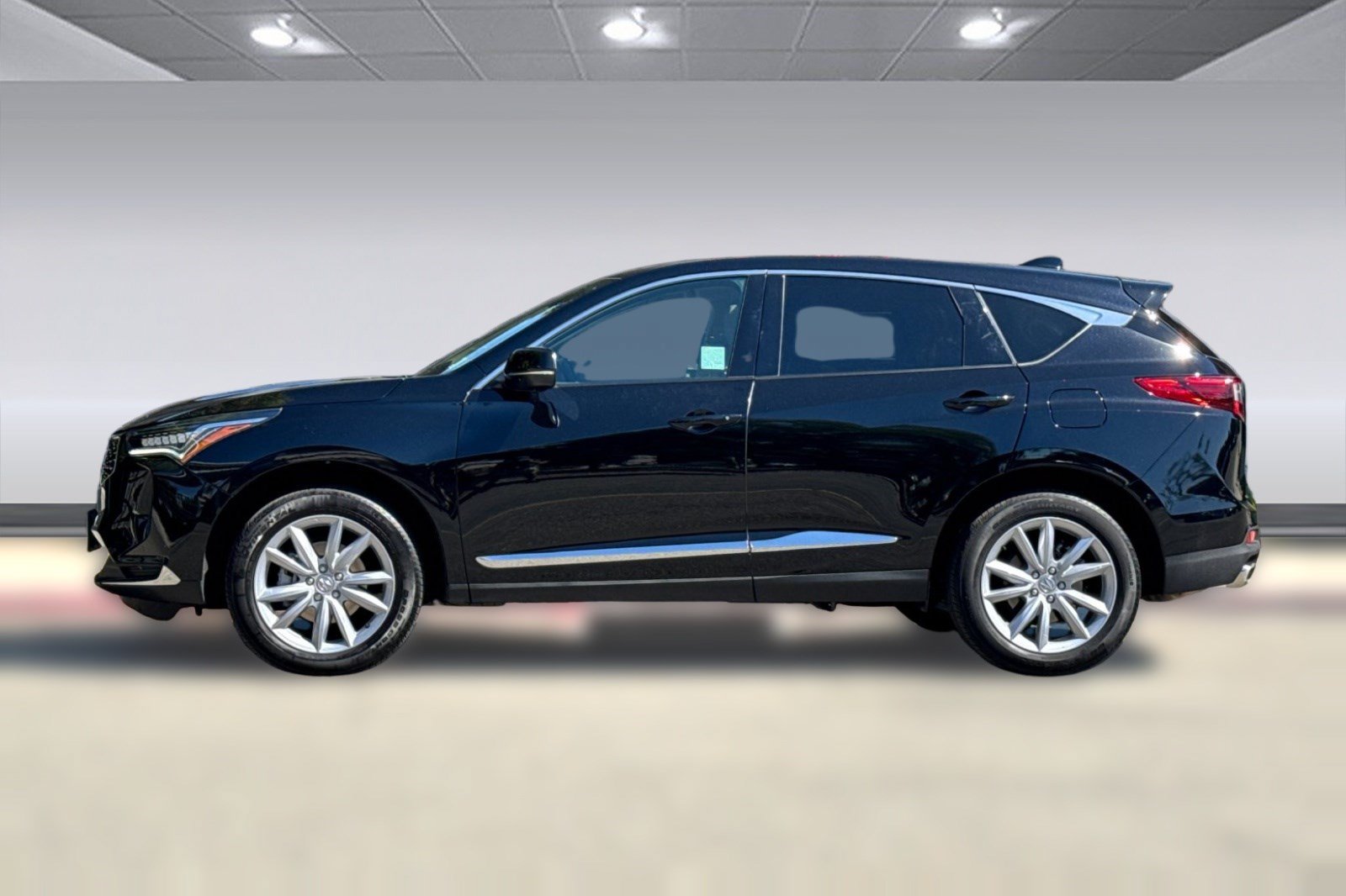 Used 2023 Acura RDX AWD image 2