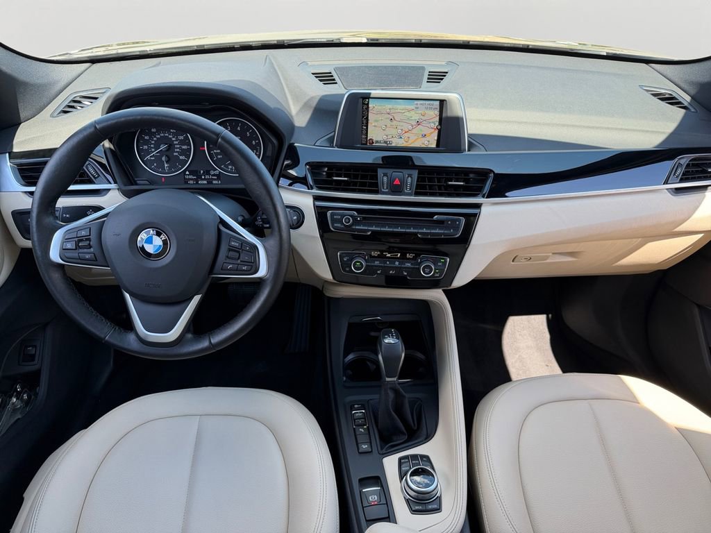 Used 2017 BMW X1 xDrive28i image 11