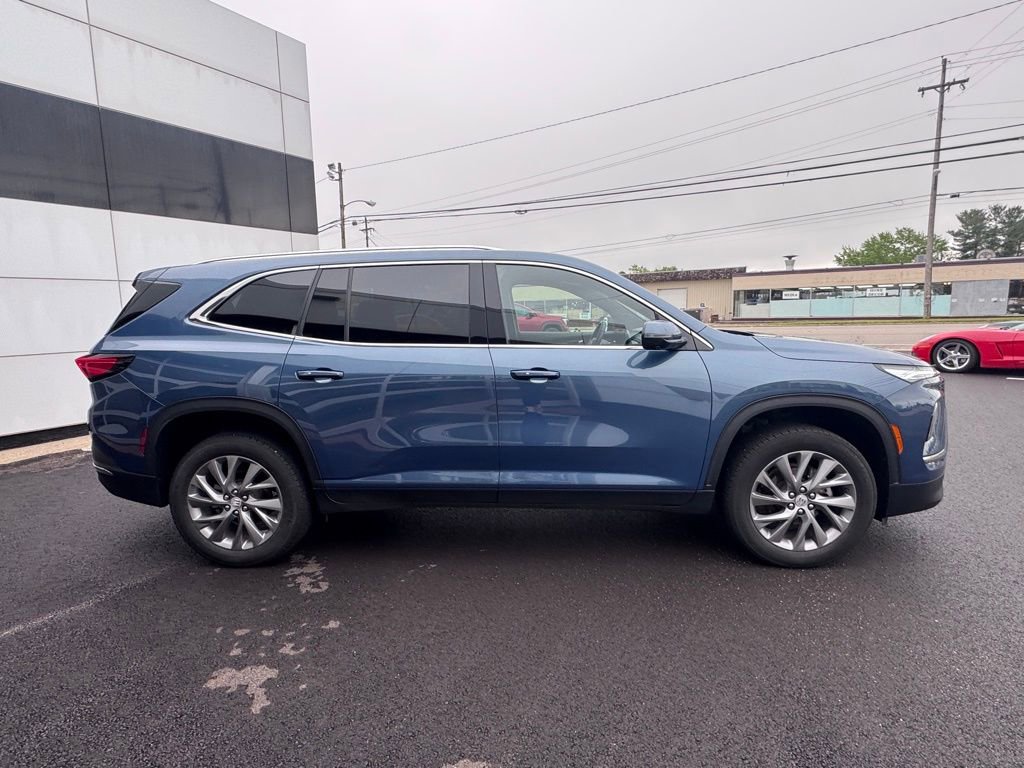 Used 2026 Buick Enclave Preferred AWD/4WD image 8