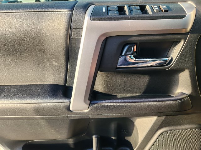 Used 2023 Toyota 4Runner SR5 Premium w/ Moonroof Package AWD/4WD image 23