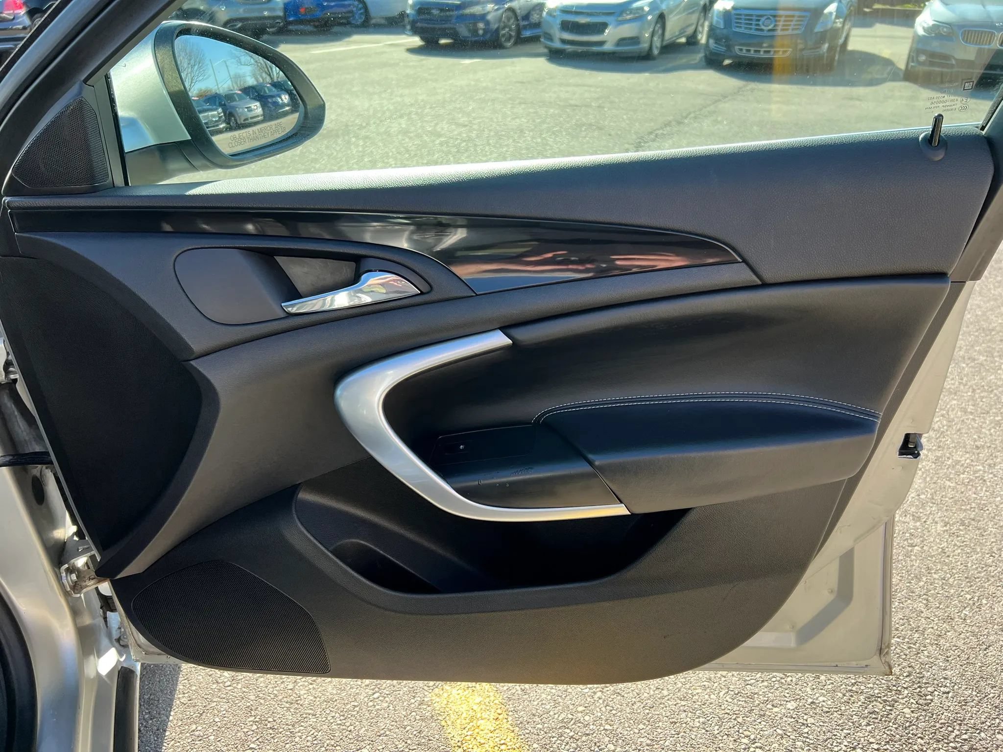 Used 2012 Buick Regal Leather FWD image 21