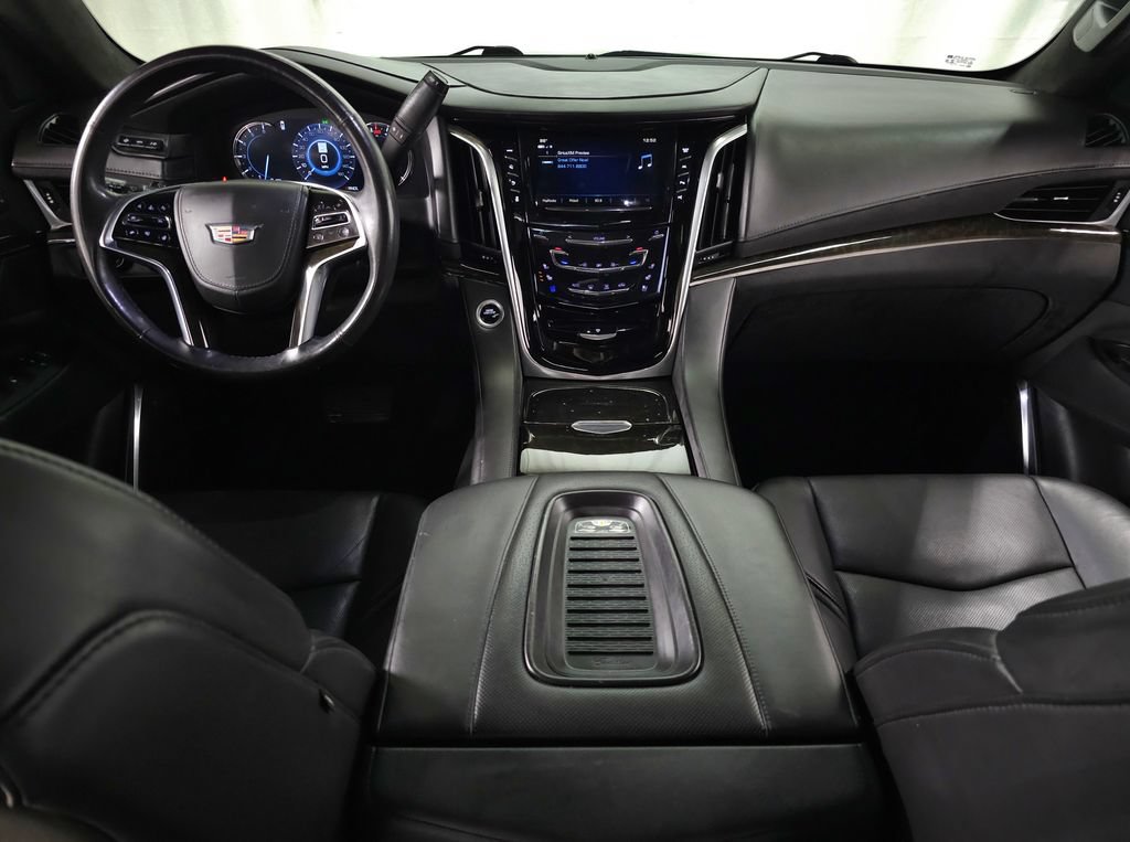 Used 2020 Cadillac Escalade Platinum w/ Escalade Sport Edition AWD/4WD image 14