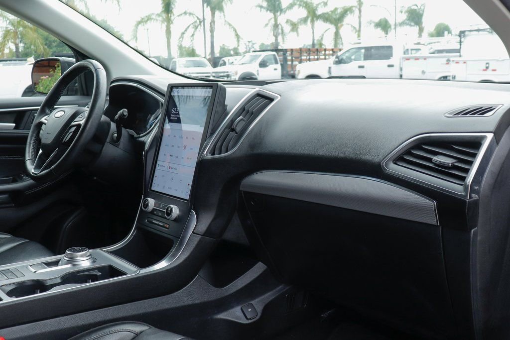 Used 2021 Ford Edge Titanium w/ Cargo Accessory Package image 49