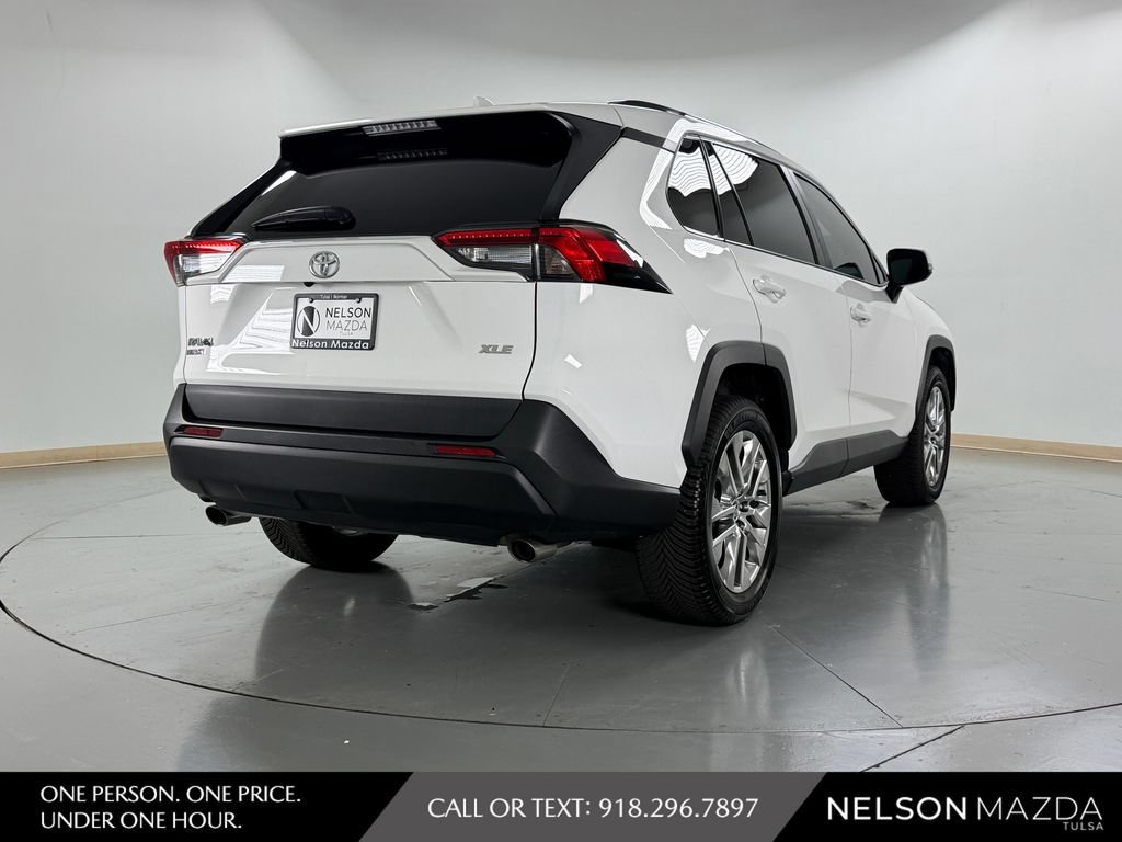 Used 2020 Toyota RAV4 XLE Premium FWD image 6