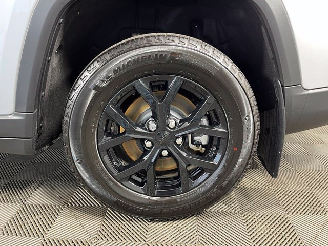 Used 2026 Jeep Grand Cherokee L 4WD image 9