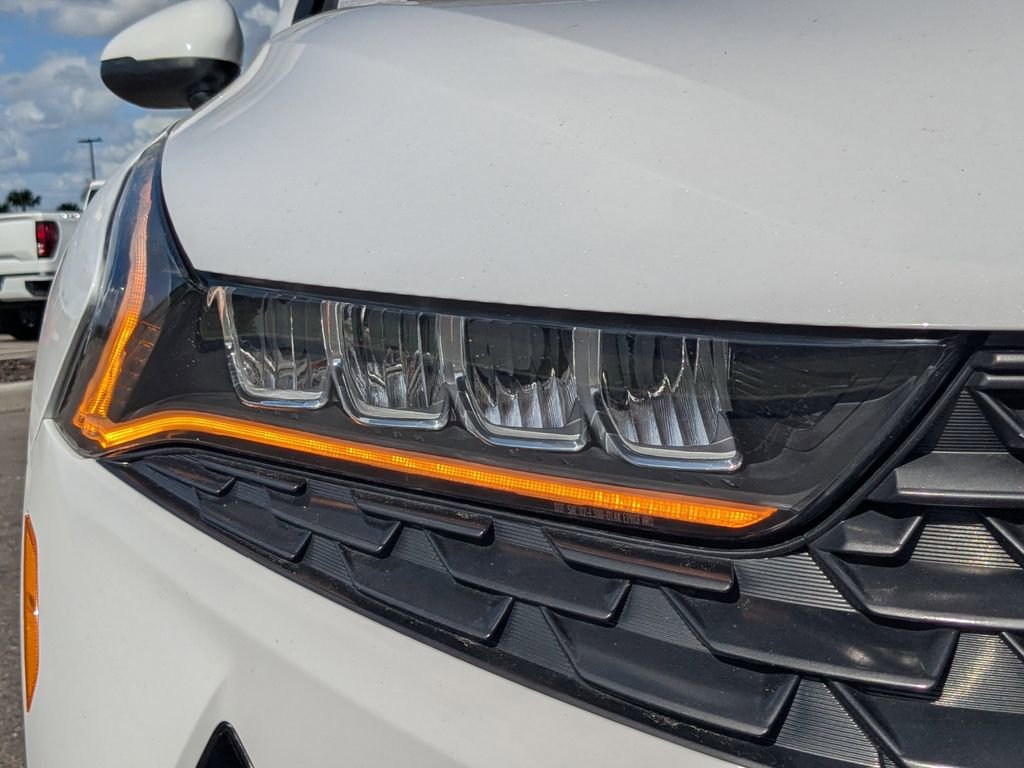 Used 2023 Kia K5 LXS image 10