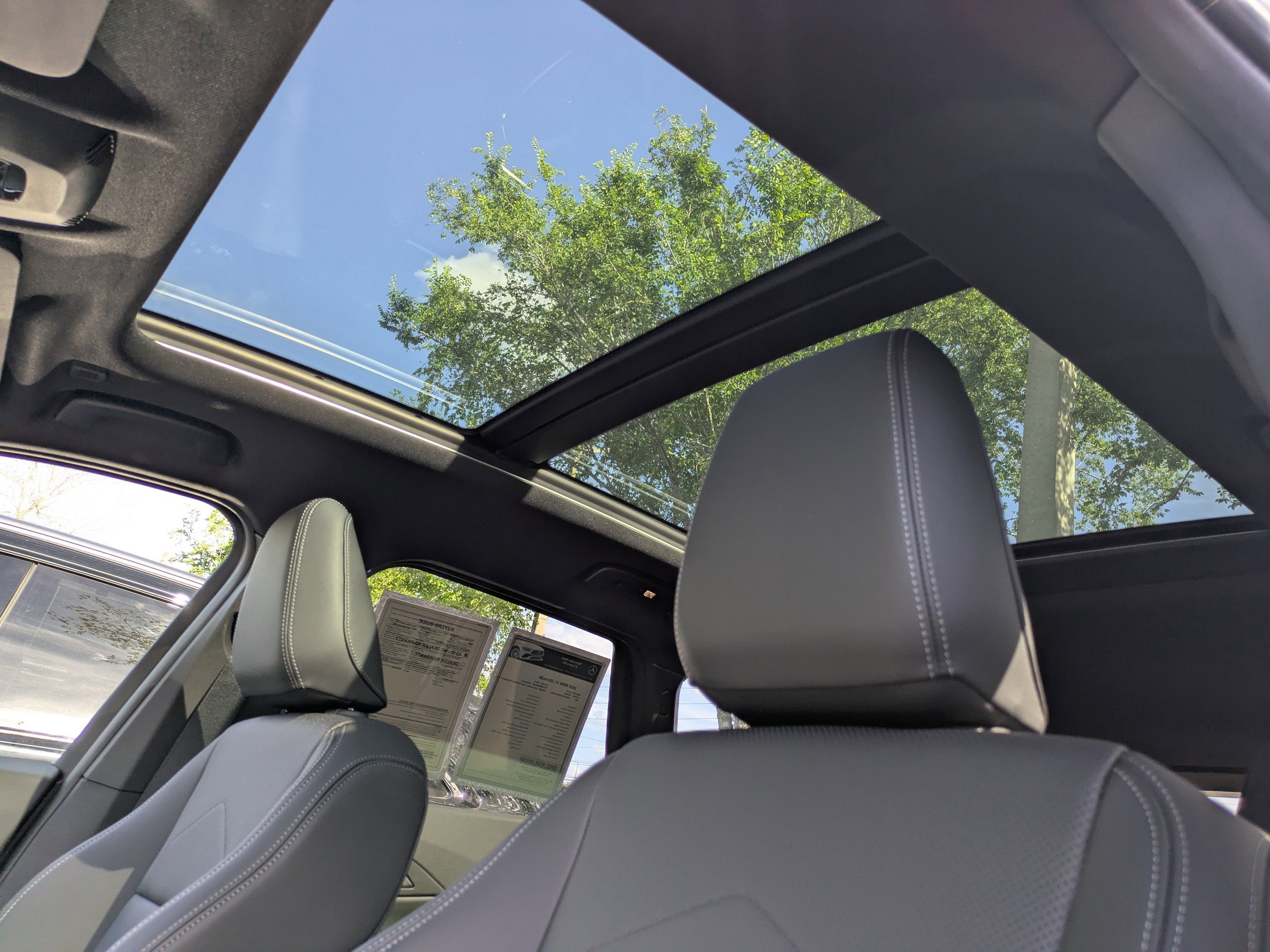 Used 2025 BMW X1 xDrive28i w/ Convenience Package image 4