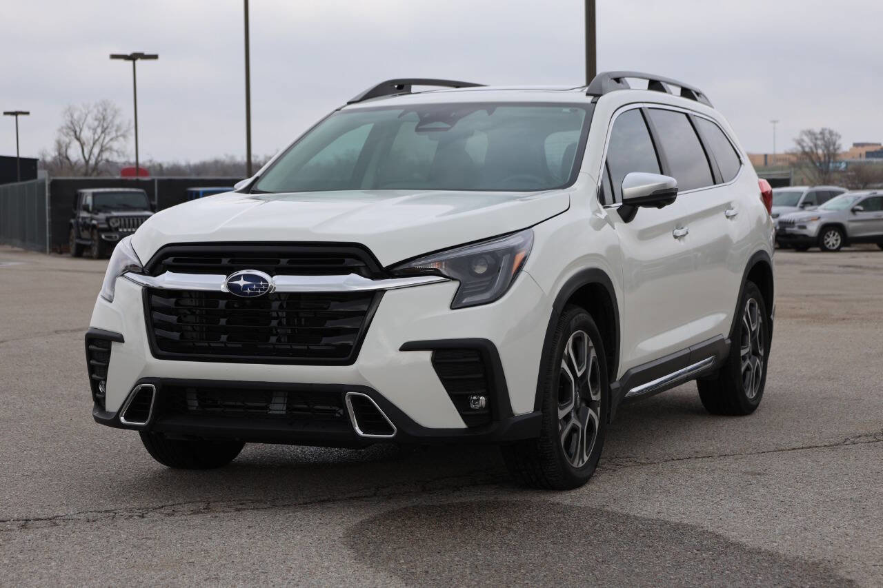 Used 2023 Subaru Ascent Touring image 6