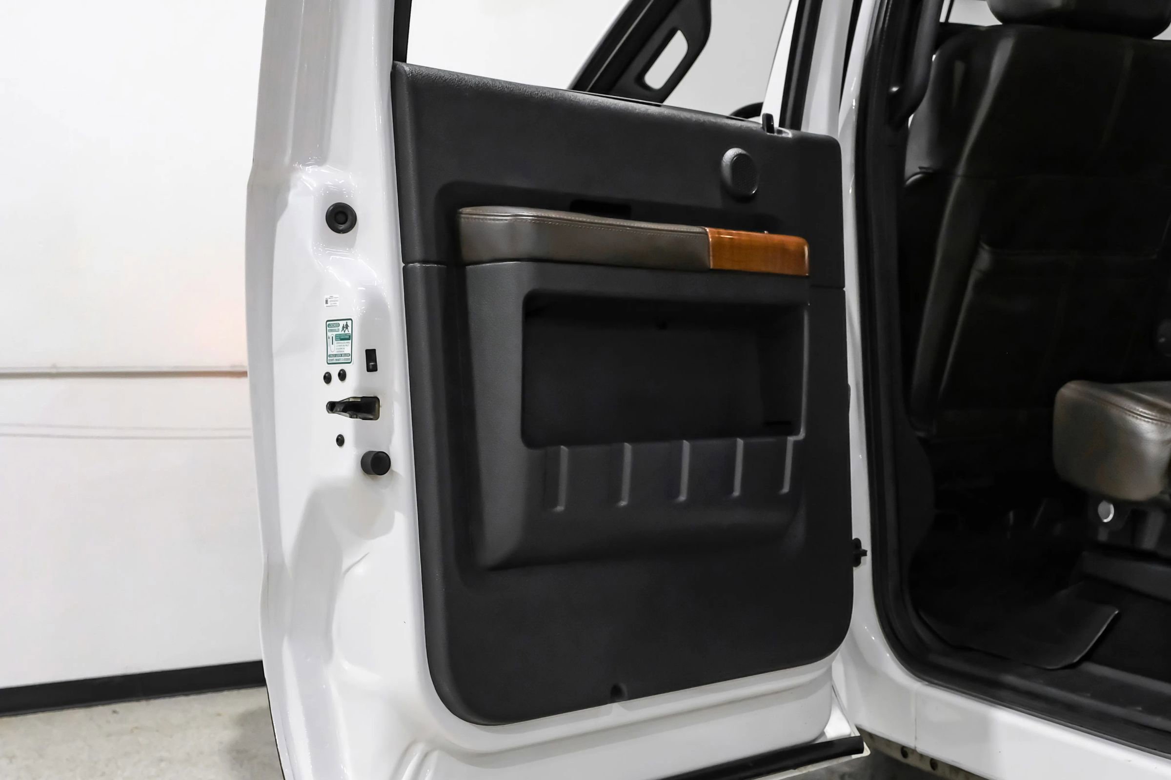 Used 2016 Ford F350 King Ranch w/ Snow Plow Prep Package image 46