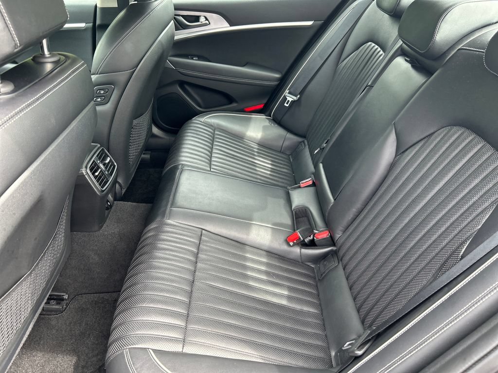 Used 2021 Genesis G70 3.3T AWD/4WD image 12