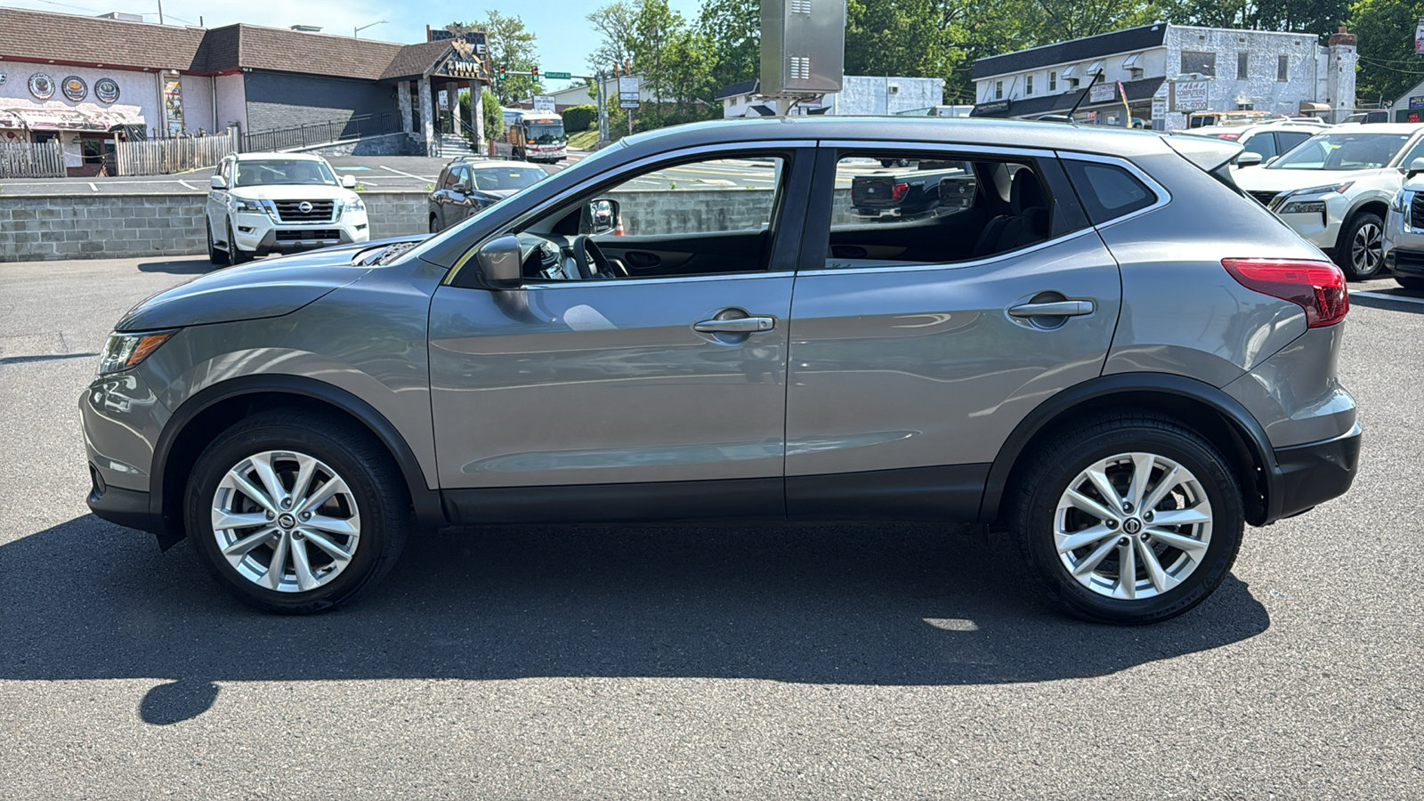 Used 2019 Nissan Rogue Sport S w/ Appearance Package AWD/4WD image 4