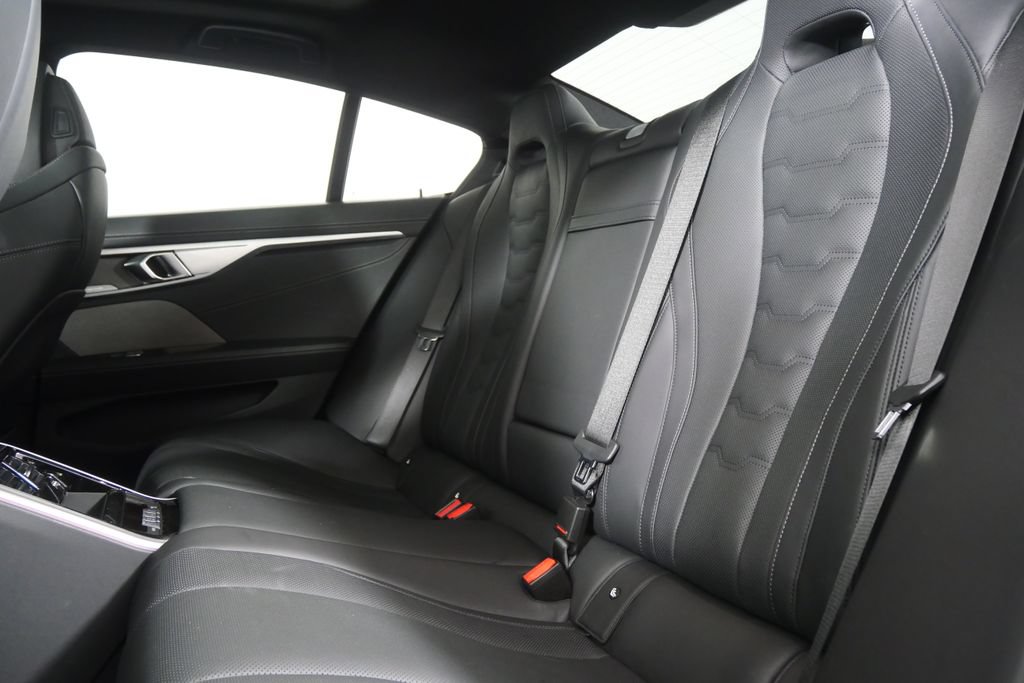 Used 2025 BMW M850i xDrive w/ M Sport Professional Package AWD/4WD image 16