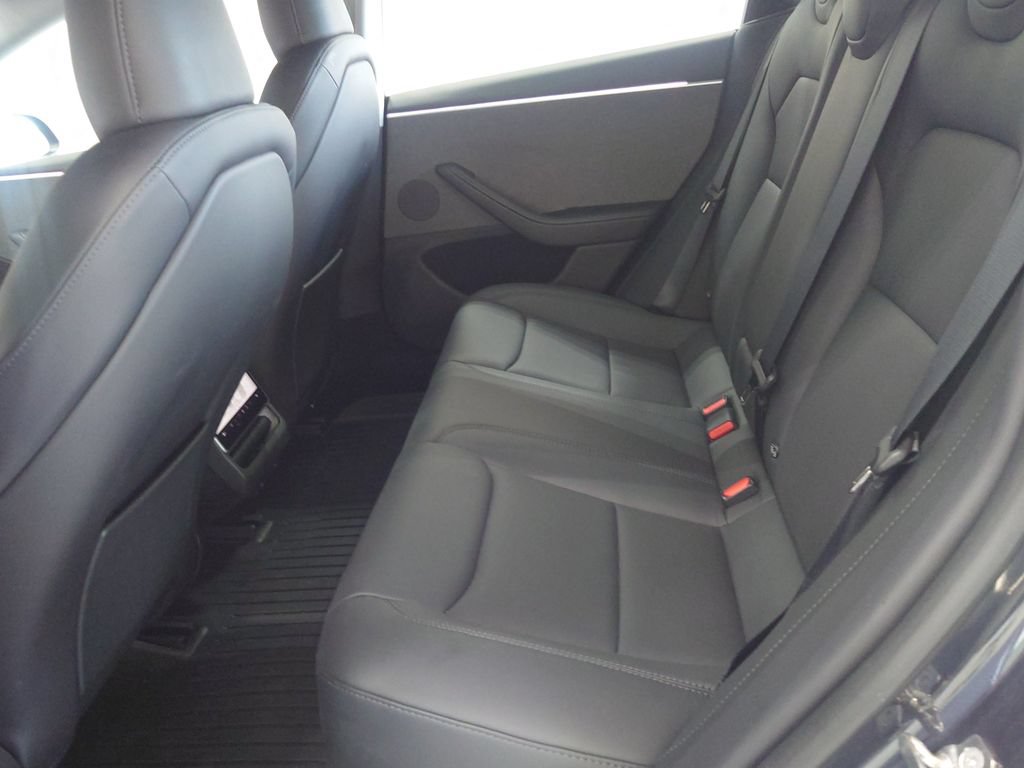 Used 2024 Tesla Model 3 Standard Range RWD image 22
