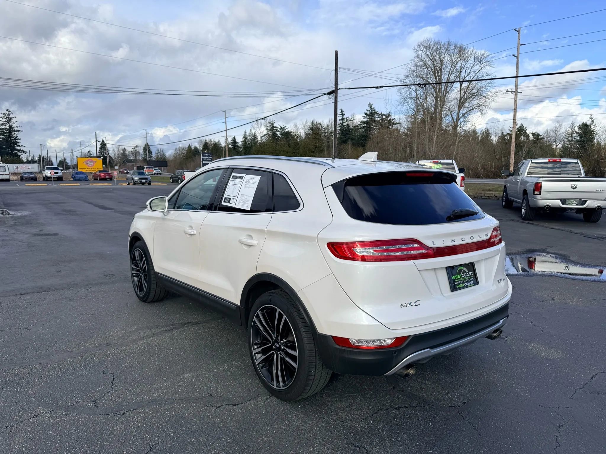 Used 2017 Lincoln MKC Reserve image 6