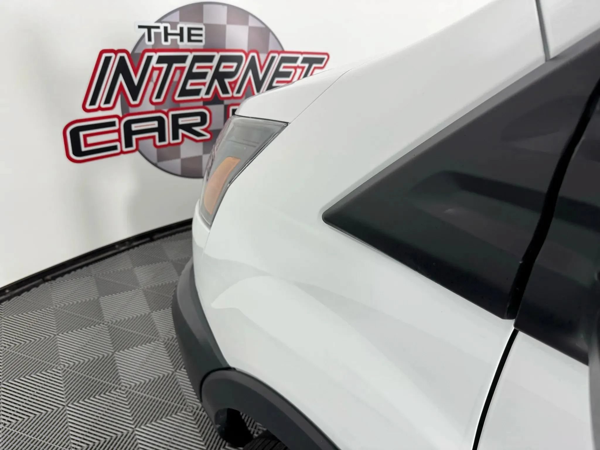 Used 2019 Ford Transit 250 148 Low Roof RWD image 21