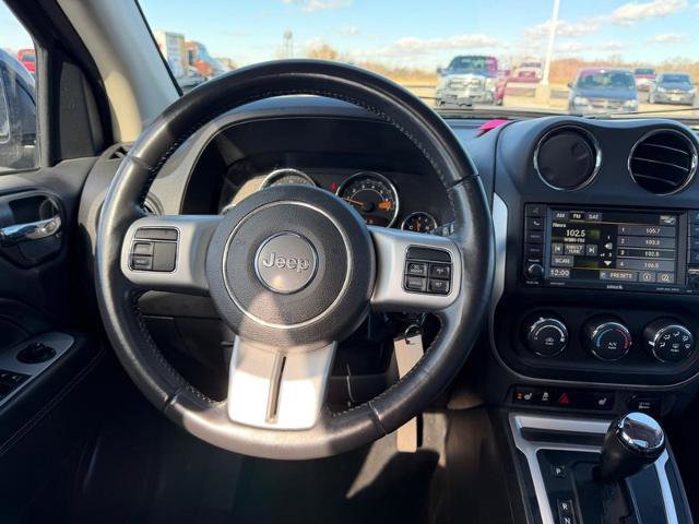 Used 2017 Jeep Compass High Altitude AWD/4WD image 12