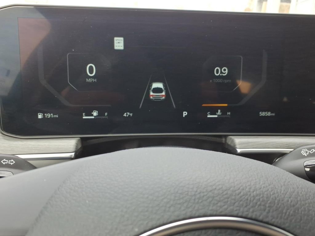 Used 2025 Kia K5 EX image 23