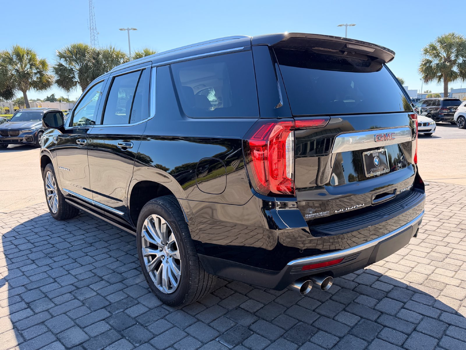Used 2022 GMC Yukon Denali AWD/4WD image 11