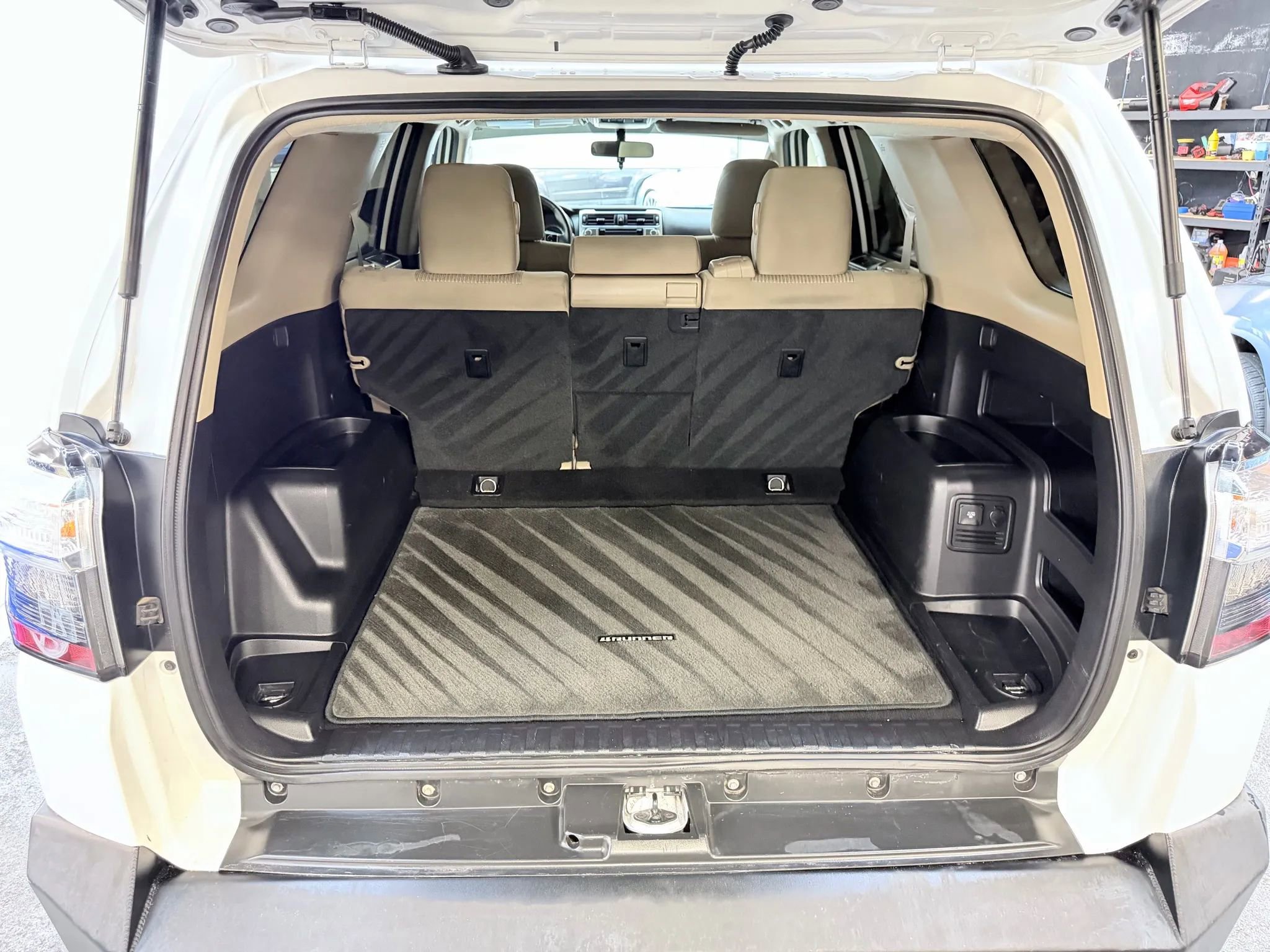 Used 2015 Toyota 4Runner SR5 image 26