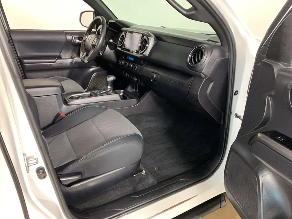 Used 2023 Toyota Tacoma TRD Off-Road AWD/4WD image 36
