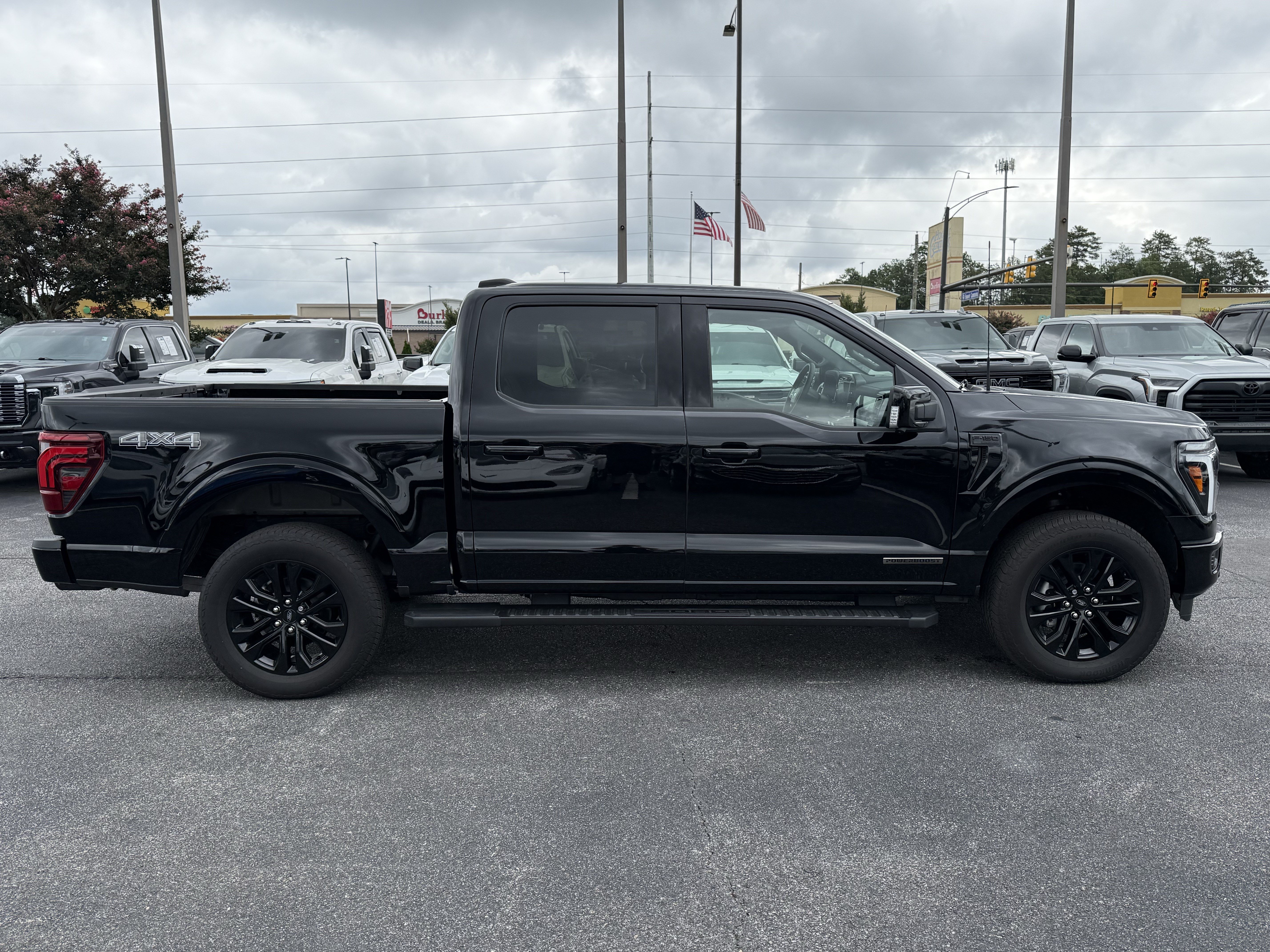 Used 2025 Ford F150 Lariat w/ Bed Utility Package AWD/4WD image 11