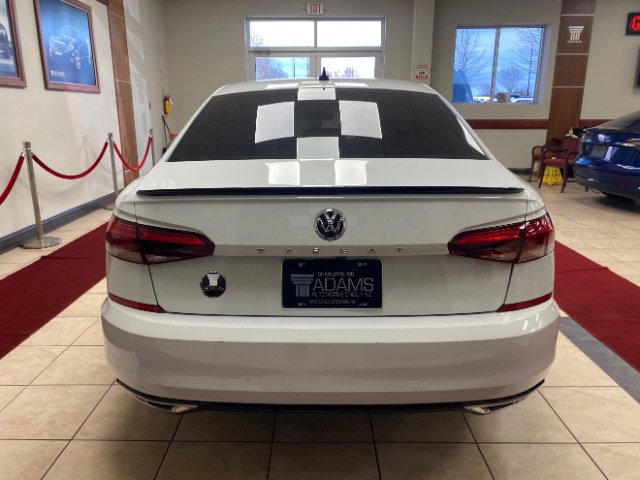 Used 2020 Volkswagen Passat 2.0T R-Line image 4