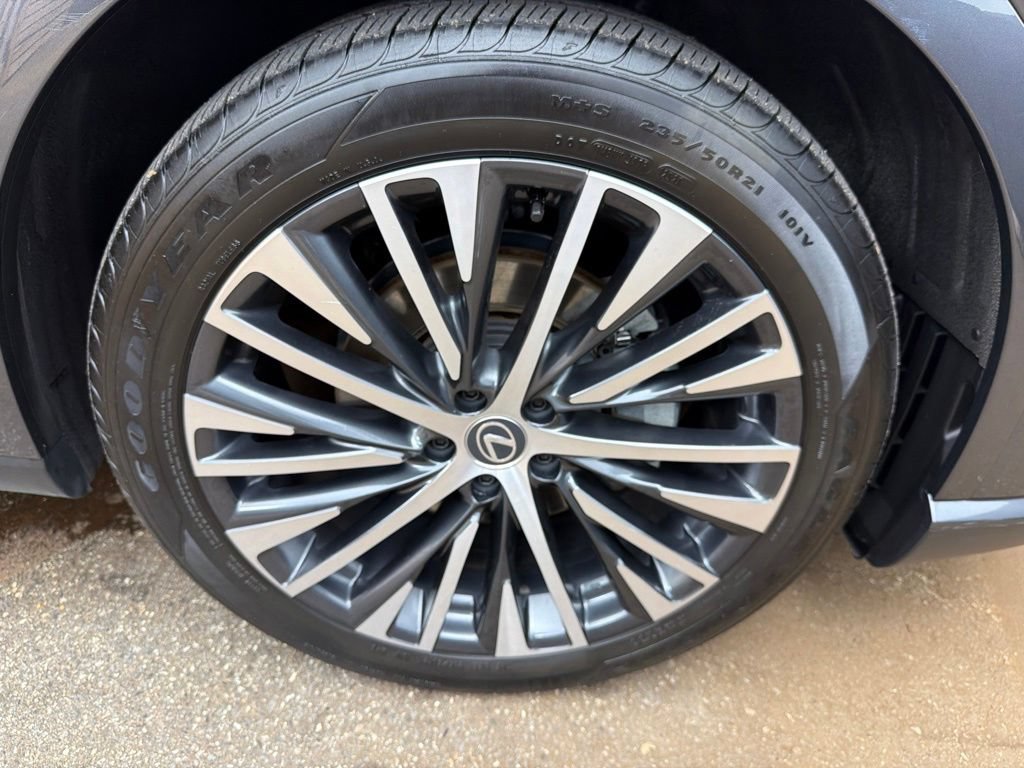 Used 2025 Lexus RX 350 Premium Plus w/ Convenience Package AWD/4WD image 34