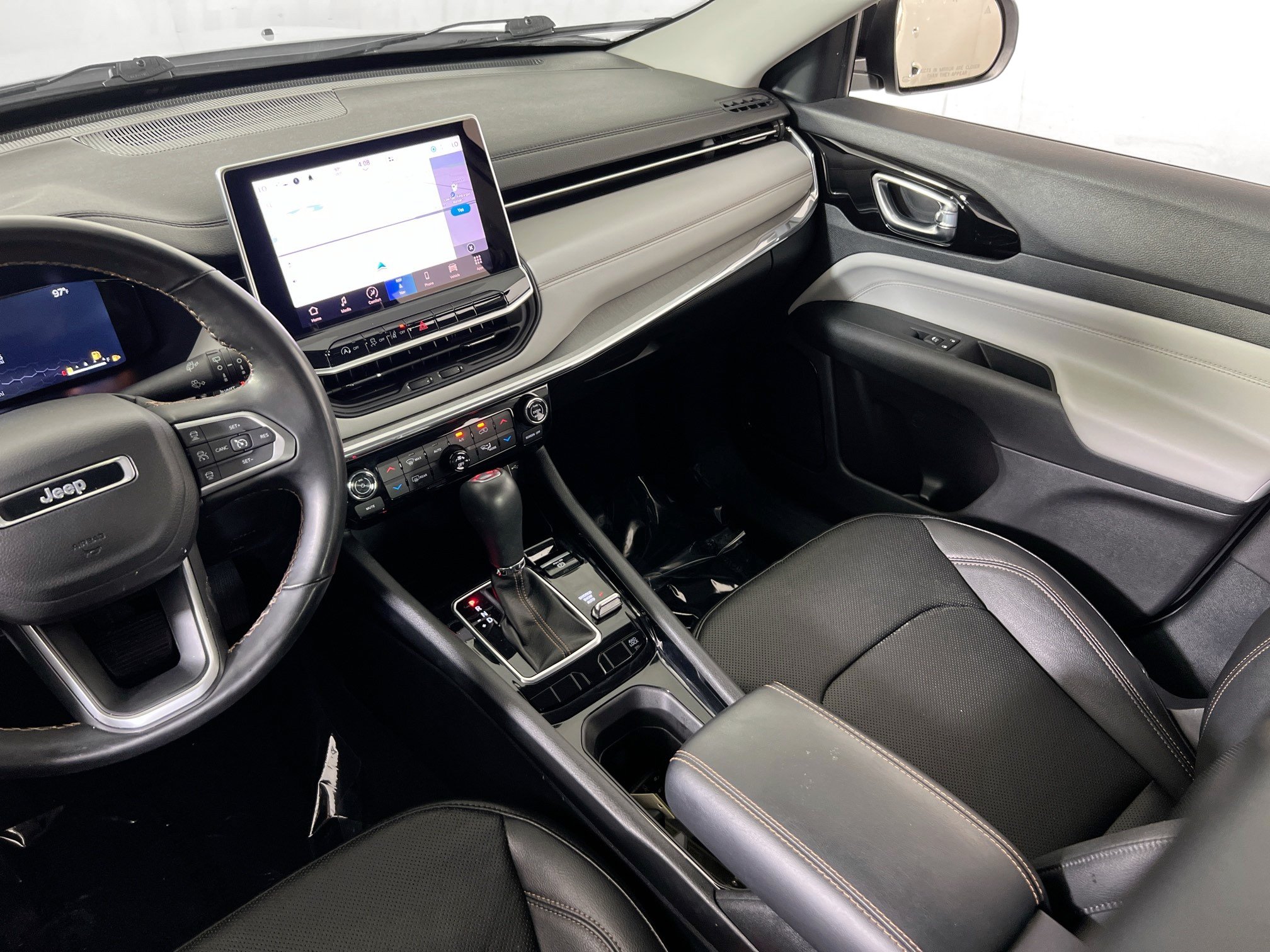 Used 2022 Jeep Compass Limited w/ Elite Group AWD/4WD image 22
