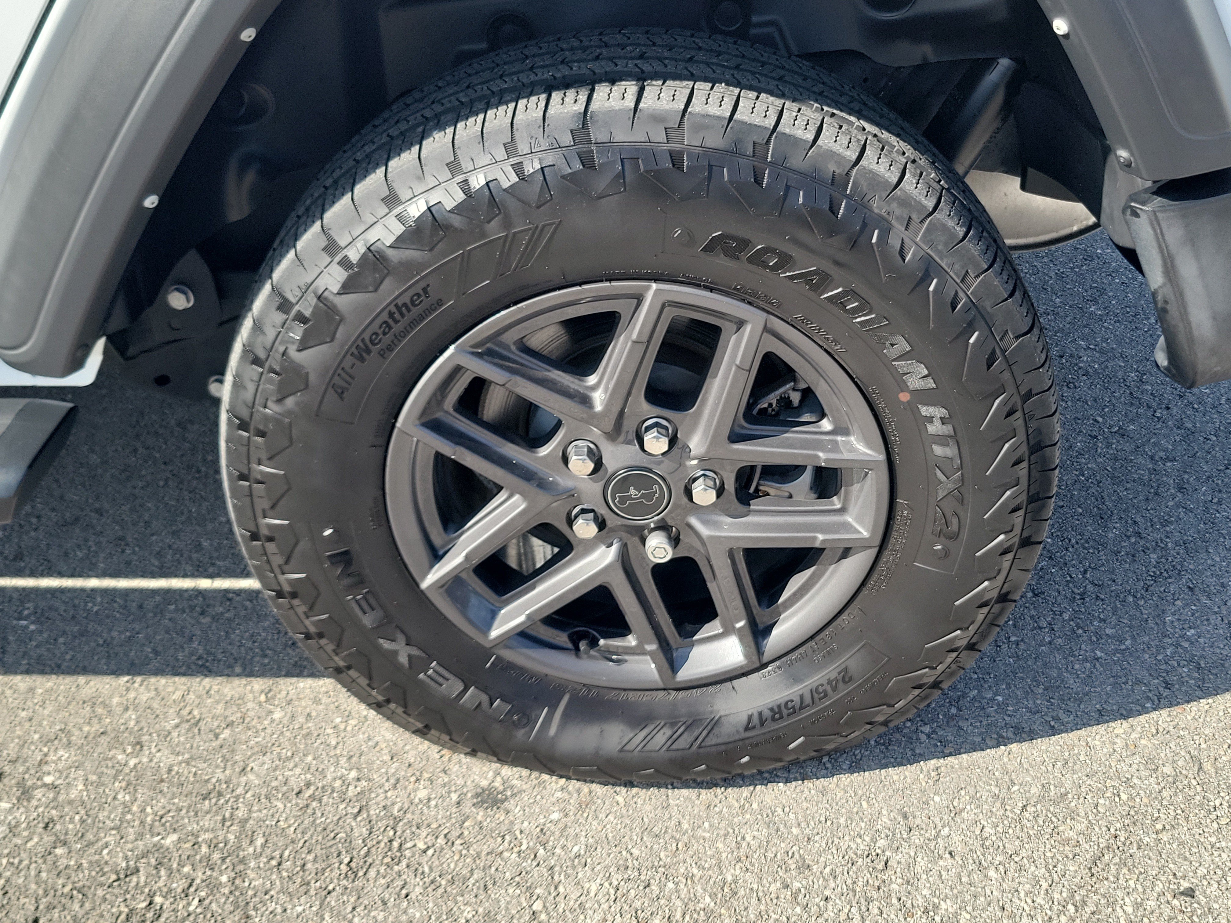 Used 2024 Jeep Wrangler Unlimited Sport AWD/4WD image 30
