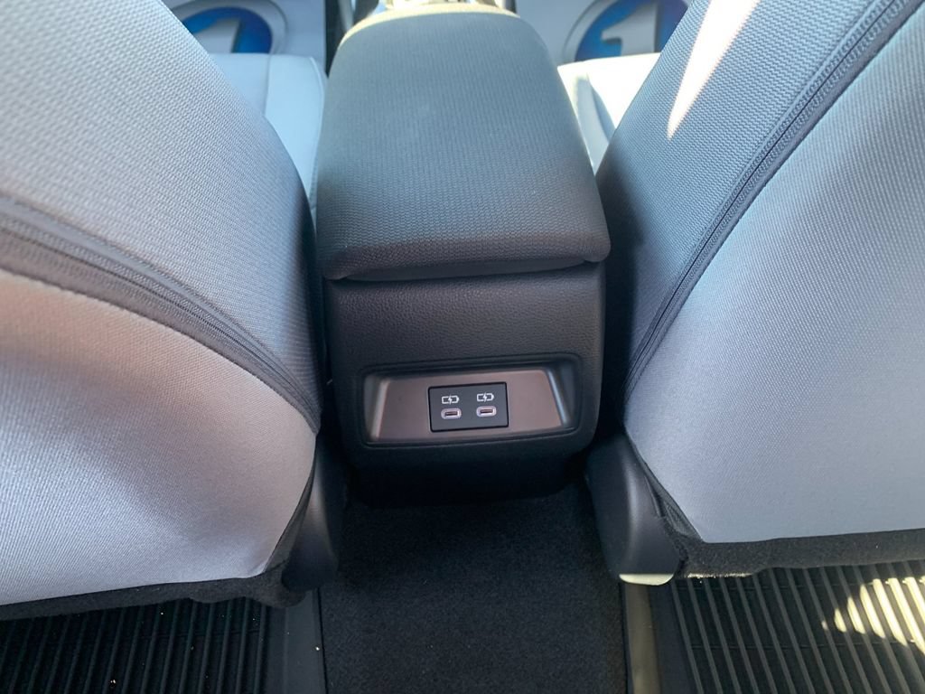 Used 2026 Toyota Corolla SE FWD image 15