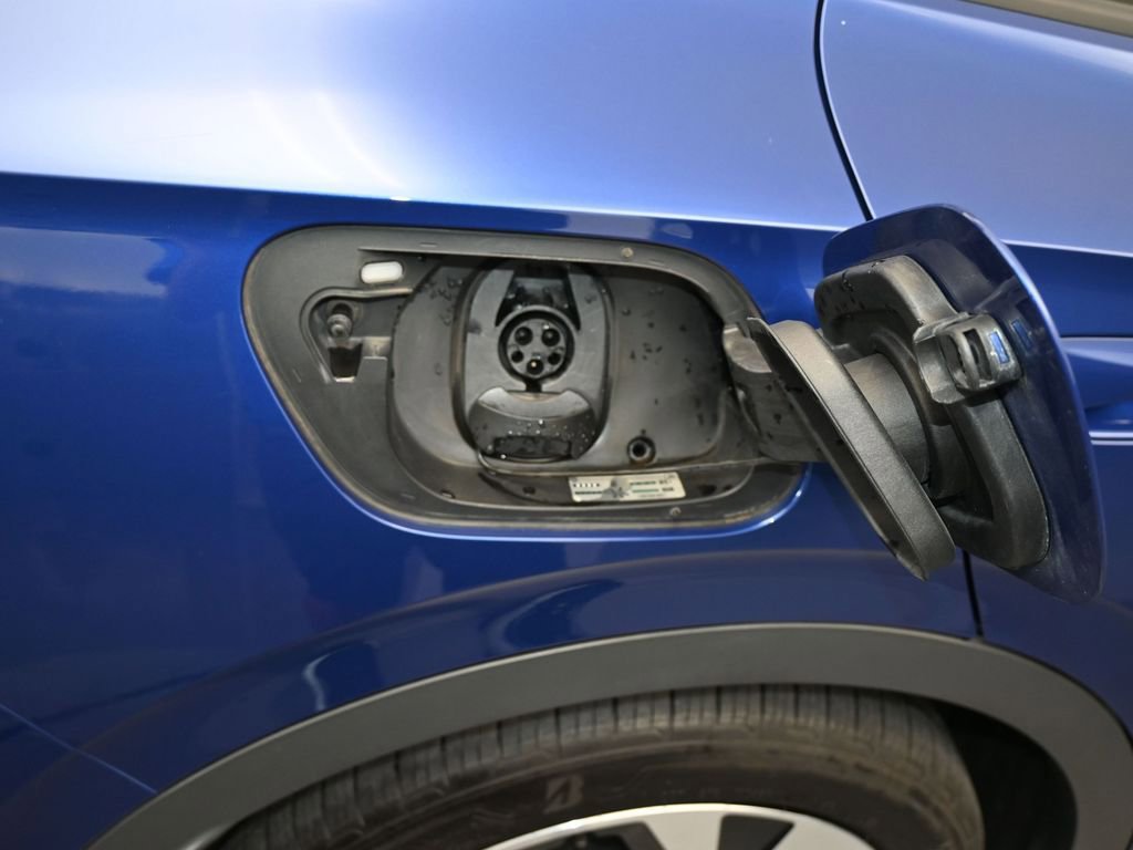 Used 2021 Volkswagen ID.4 1st Edition image 38