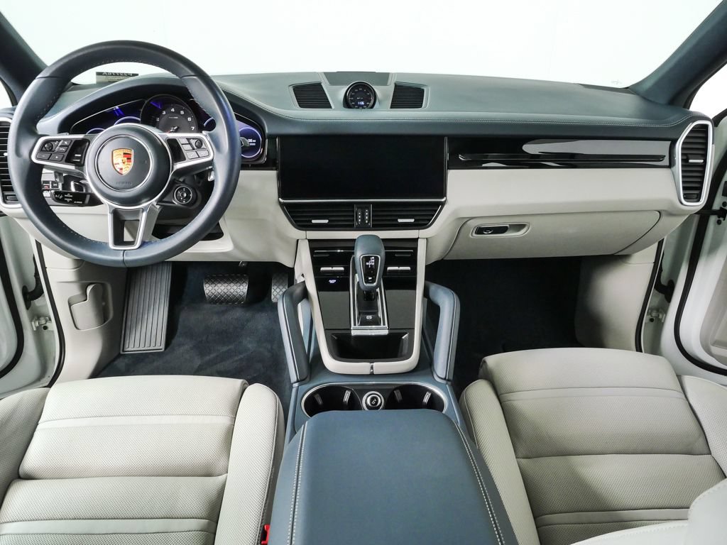 Certified 2021 Porsche Cayenne Coupe AWD/4WD image 20