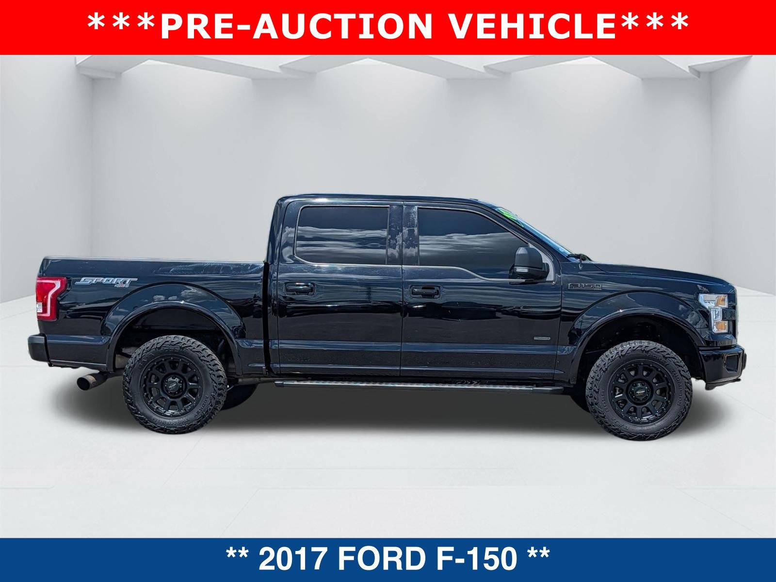 Used 2017 Ford F150 XLT w/ Equipment Group 302A Luxury image 3
