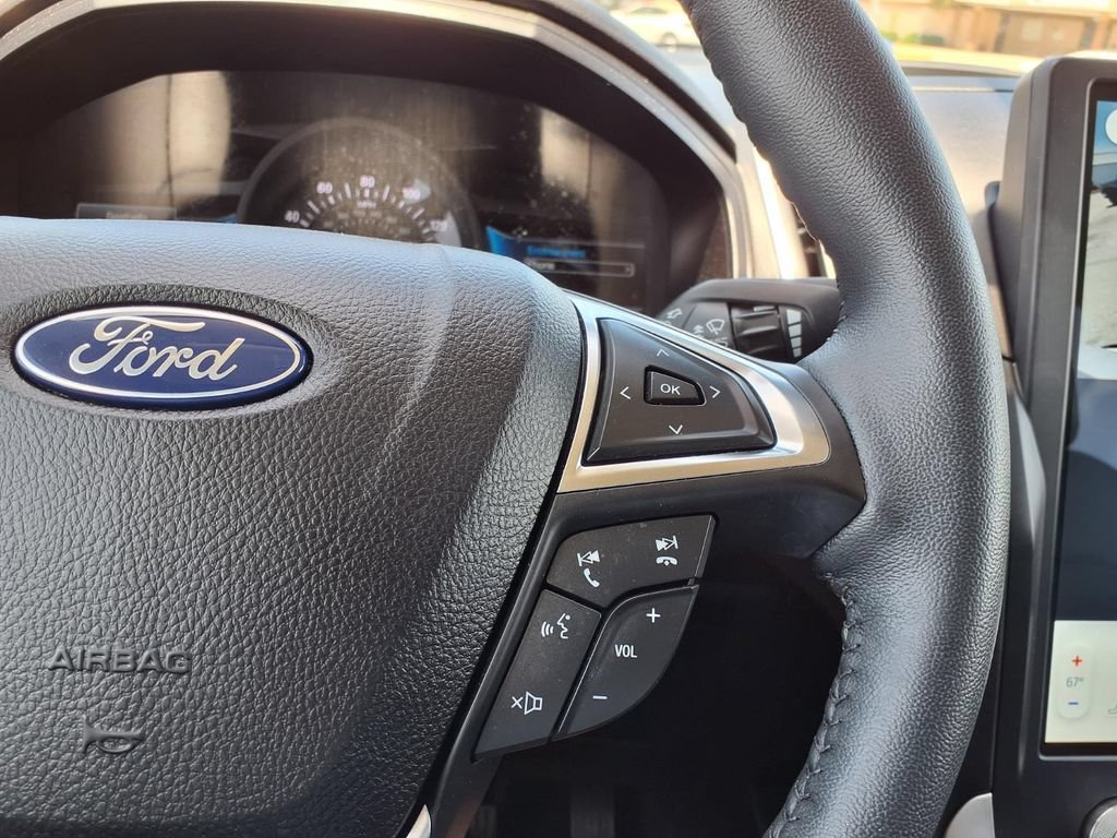 Used 2023 Ford Edge SEL w/ Sport Appearance Package AWD/4WD image 35