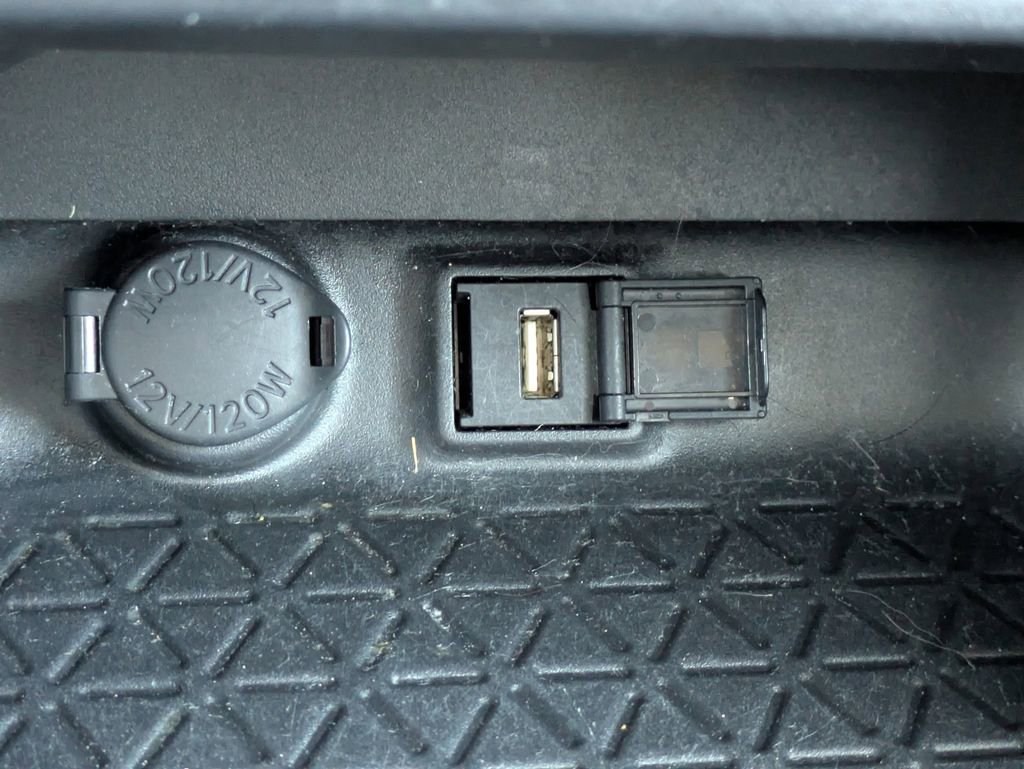 Certified 2020 Toyota RAV4 LE w/ All Weather Liner Package image 24