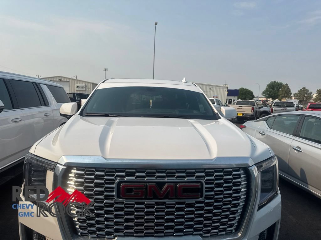 Used 2021 GMC Yukon XL Denali w/ Denali Ultimate Package AWD/4WD image 6